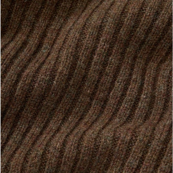 L.L. Bean Men's Ribbed Crewneck Commando Sweater - Deep Woods Green Heather - Picture 5 of 5